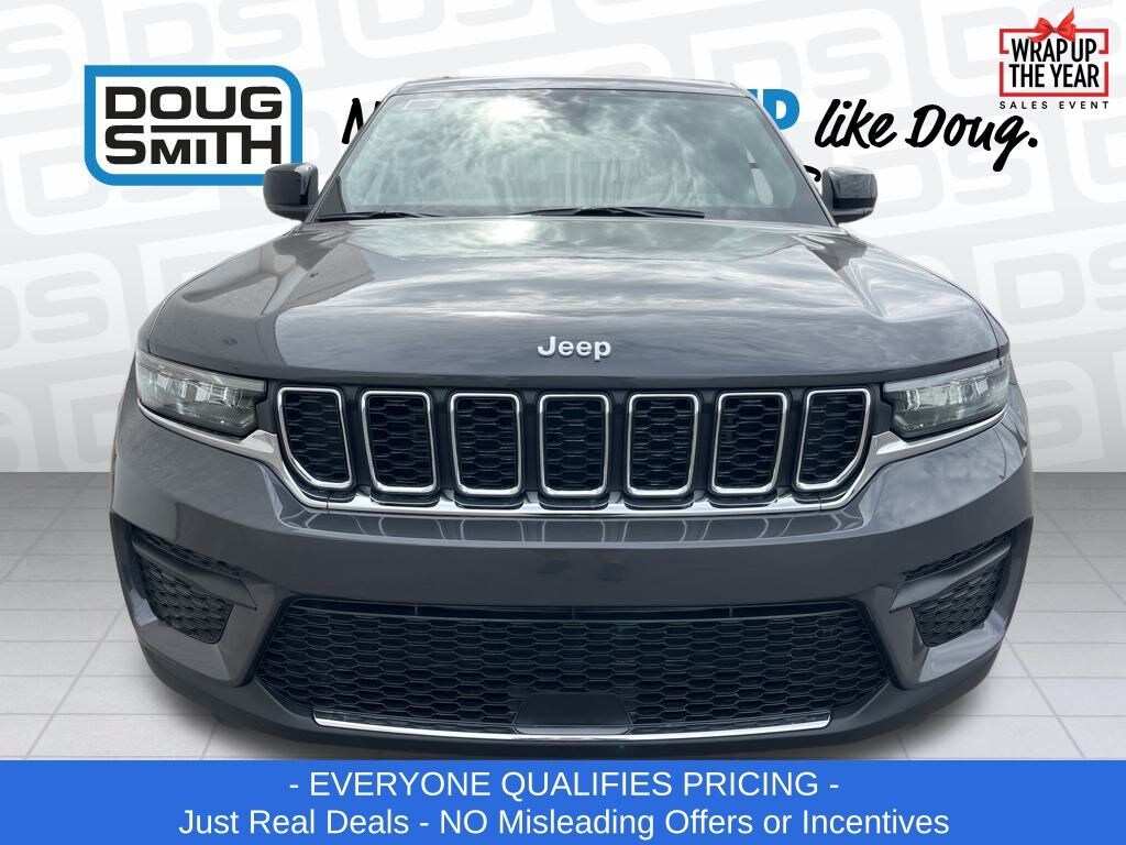 New 2025 Jeep Grand Cherokee LAREDO 4X4 Sport Utility