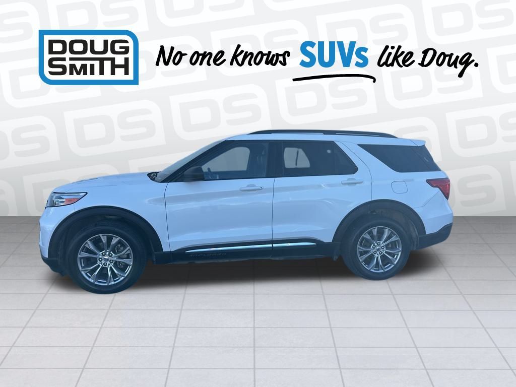 2020 Ford Explorer XLT photo 2