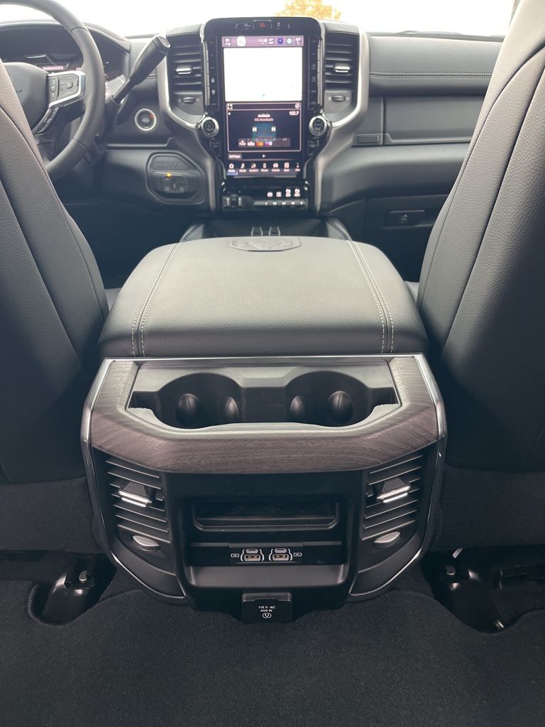 2026 RAM 2500 Laramie - Photo 35