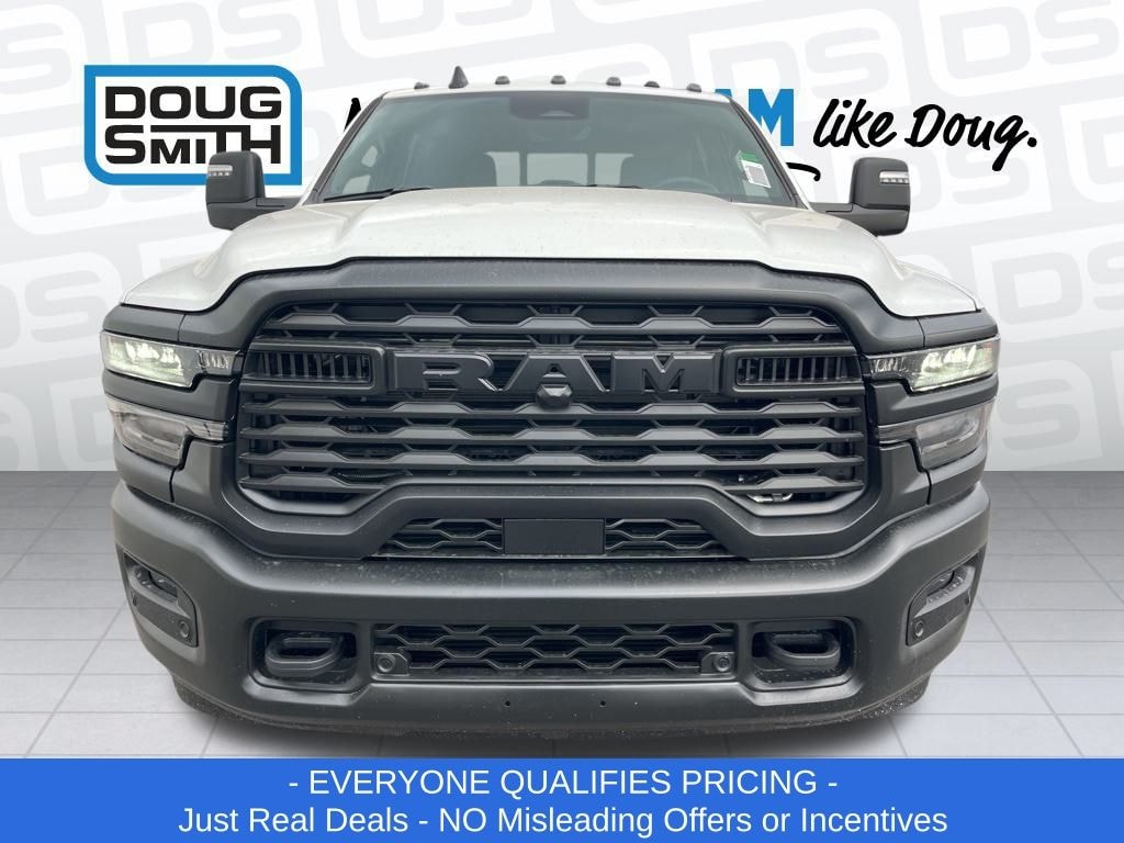 New 2026 Ram 2500 WARLOCK CREW CAB 4X4 6'4 BOX Pickup