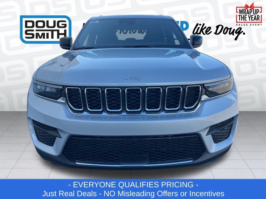 New 2025 Jeep Grand Cherokee LAREDO 4X4 Sport Utility
