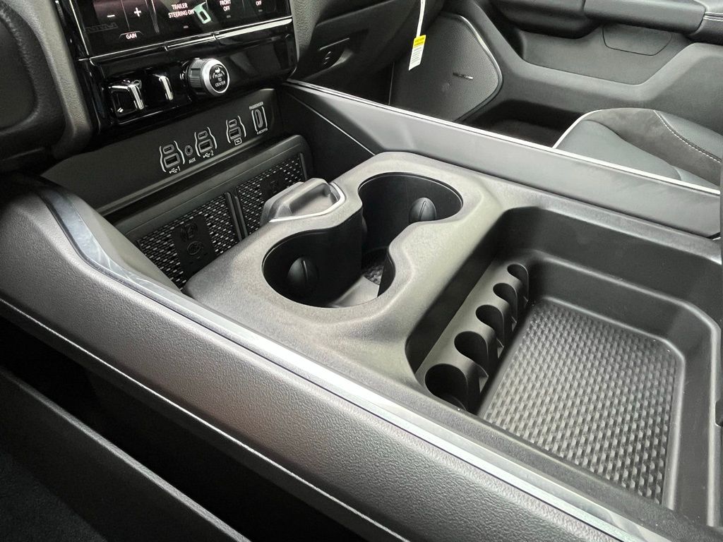 2026 RAM 1500 Laramie - Photo 23