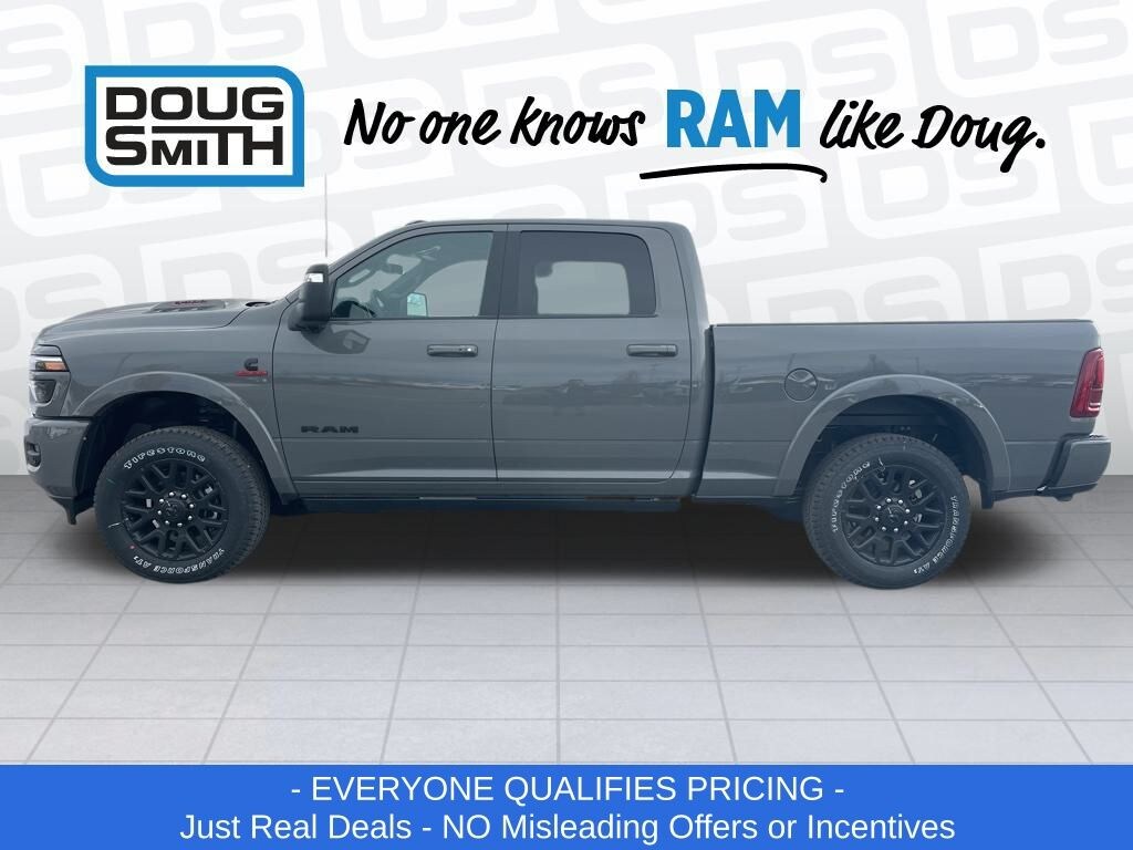 New 2026 Ram 3500 LIMITED CREW CAB 4X4 6'4 BOX Pickup