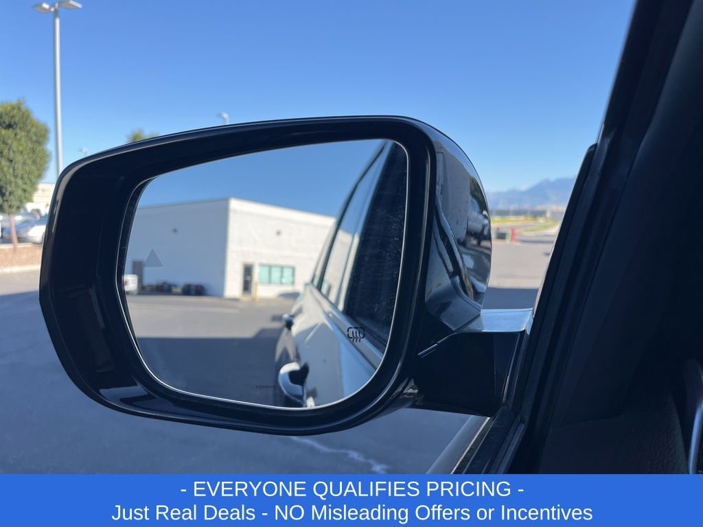 New 2025 Jeep Grand Cherokee L ALTITUDE X 4X4 Sport Utility