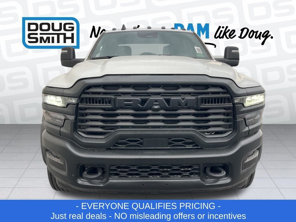 New 2025 Ram 5500 Chassis Cab 5500 TRADESMAN CHASSIS CREW CAB 4X4 84' CA Pickup