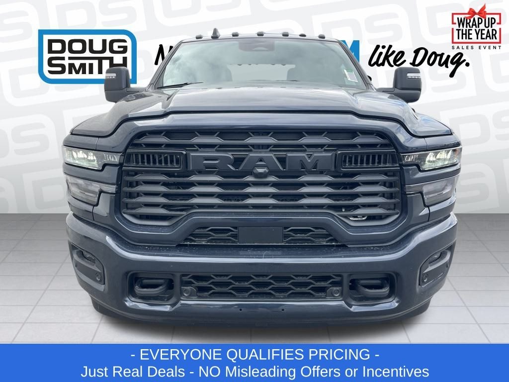 New 2026 Ram 3500 BIG HORN CREW CAB 4X4 8' BOX Pickup