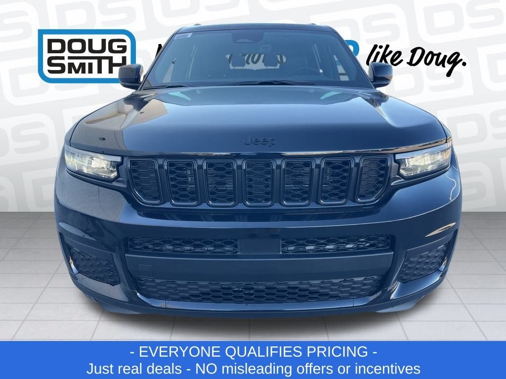 New 2025 Jeep Grand Cherokee L ALTITUDE 4X4 Sport Utility