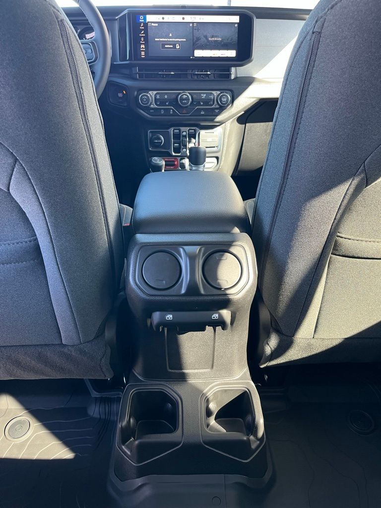 2026 Jeep Wrangler 4-Door Willys - Photo 25