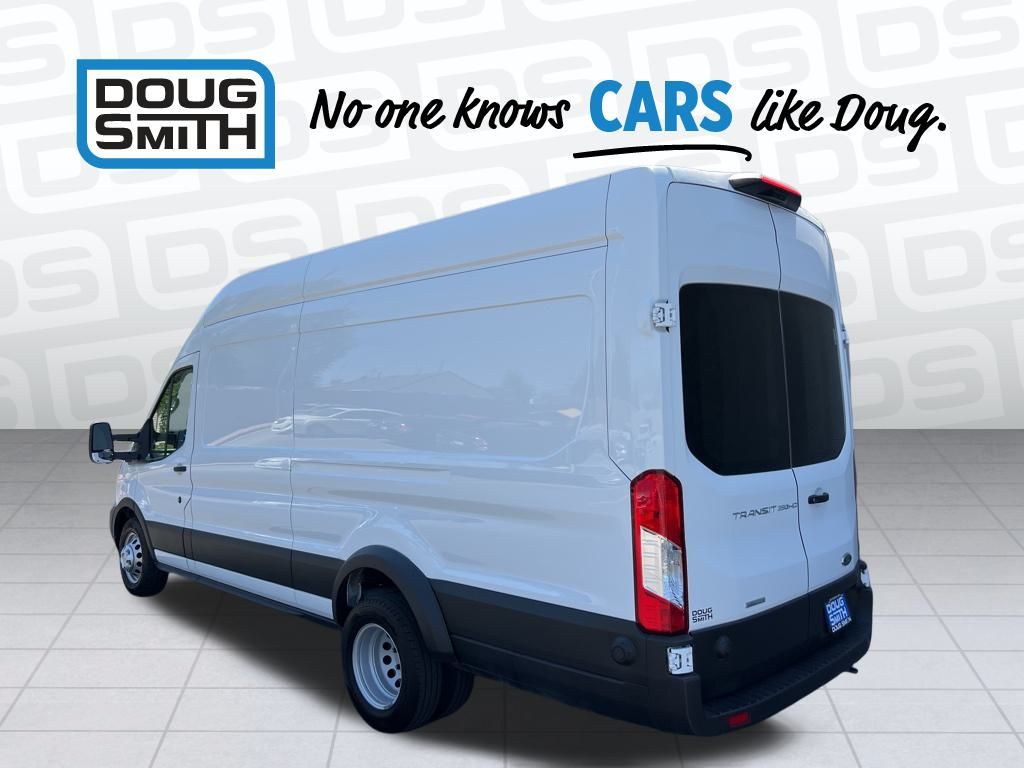 2024 Ford Transit photo 2