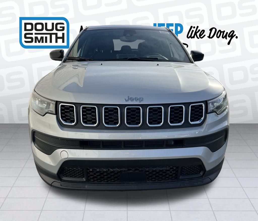 2025 Jeep Compass Sport photo 2