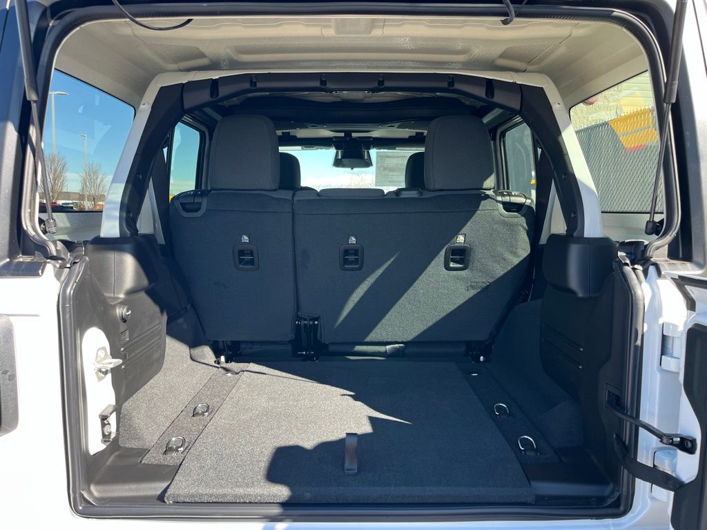 2026 Jeep Wrangler 4-Door Willys - Photo 30