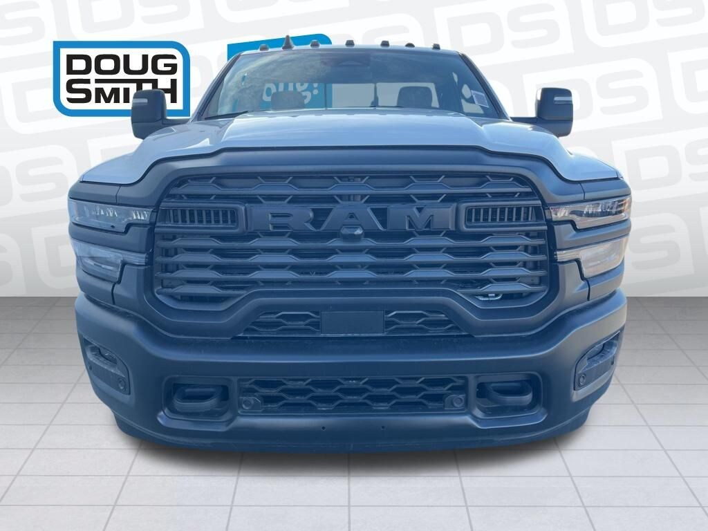 New 2026 Ram 3500 TRADESMAN REGULAR CAB 4X4 8' BOX Pickup