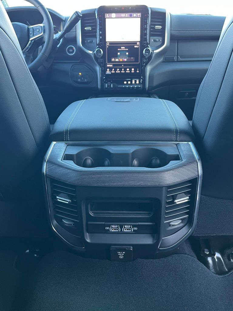 2026 RAM 2500 Laramie - Photo 35