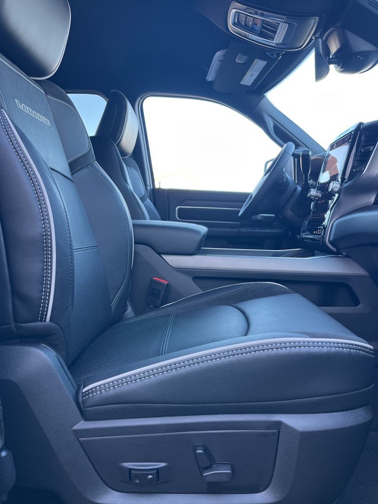 2026 RAM 2500 Laramie - Photo 12