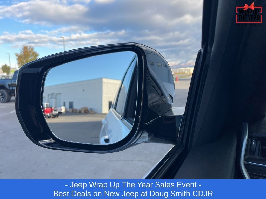 New 2025 Jeep Grand Cherokee L ALTITUDE 4X4 Sport Utility