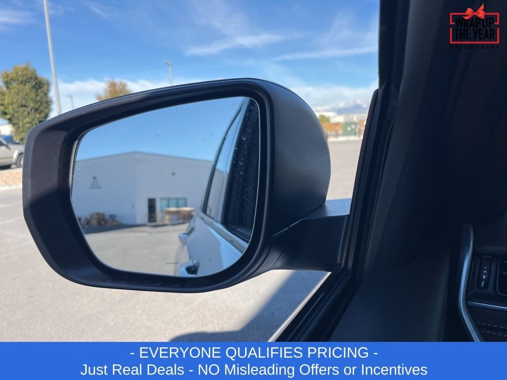 New 2025 Jeep Grand Cherokee LAREDO 4X4 Sport Utility