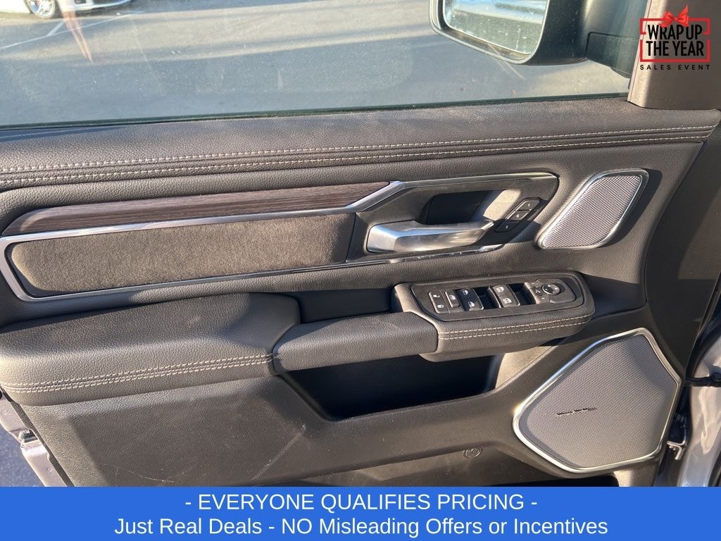 New 2026 Ram 1500 LARAMIE CREW CAB 4X4 5'7 BOX Pickup