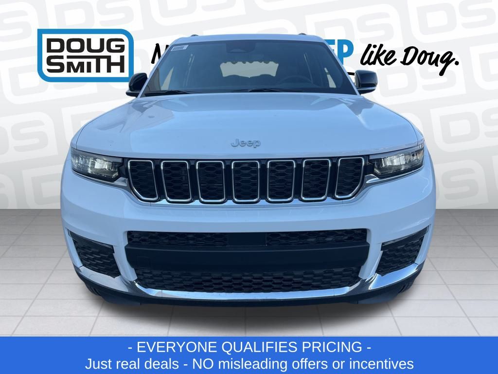 2025 Jeep Grand Cherokee Limited photo 2