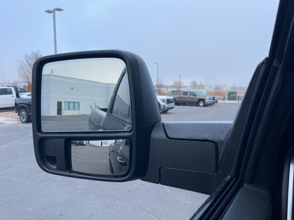 New 2026 Ram 2500 LARAMIE CREW CAB 4X4 8' BOX Pickup