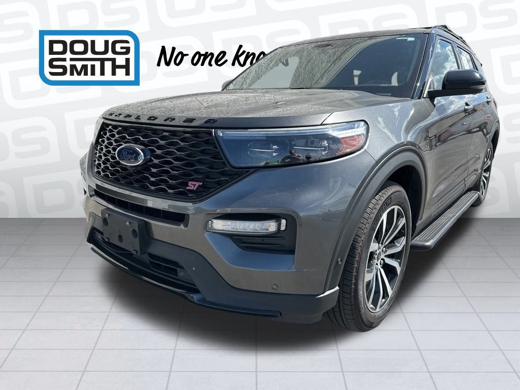 2020 Ford Explorer ST photo 2