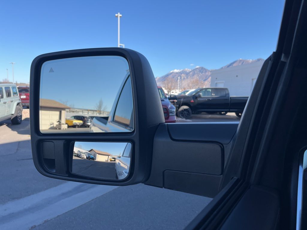 2026 RAM 2500 Laramie - Photo 4