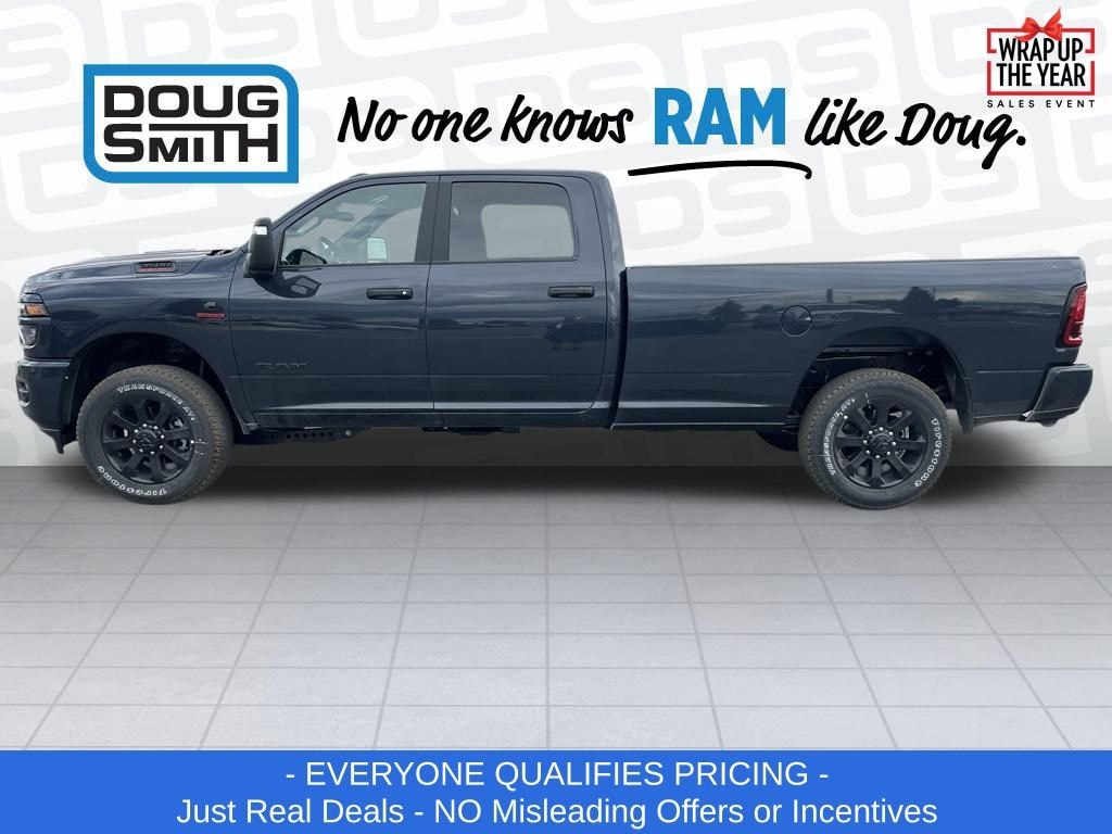 New 2026 Ram 3500 BIG HORN CREW CAB 4X4 8' BOX Pickup