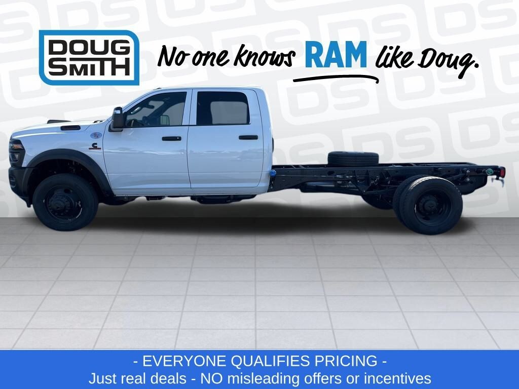 New 2025 Ram 5500 Chassis Cab 5500 TRADESMAN CHASSIS CREW CAB 4X4 84' CA Pickup