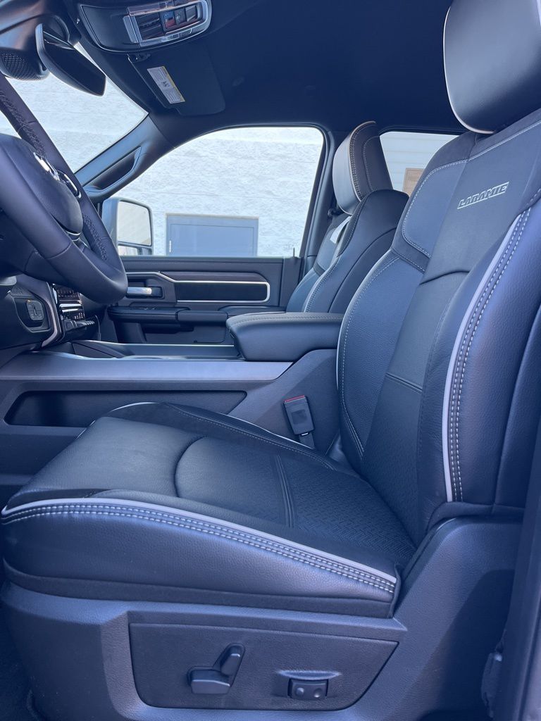 2026 RAM 2500 Laramie - Photo 11
