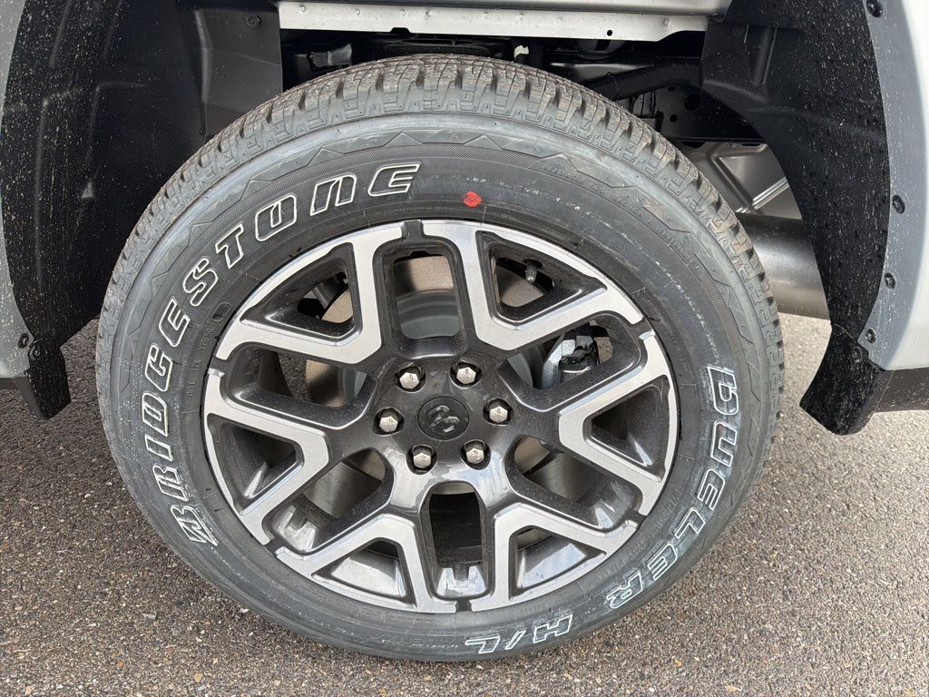 2026 RAM 1500 Laramie - Photo 32