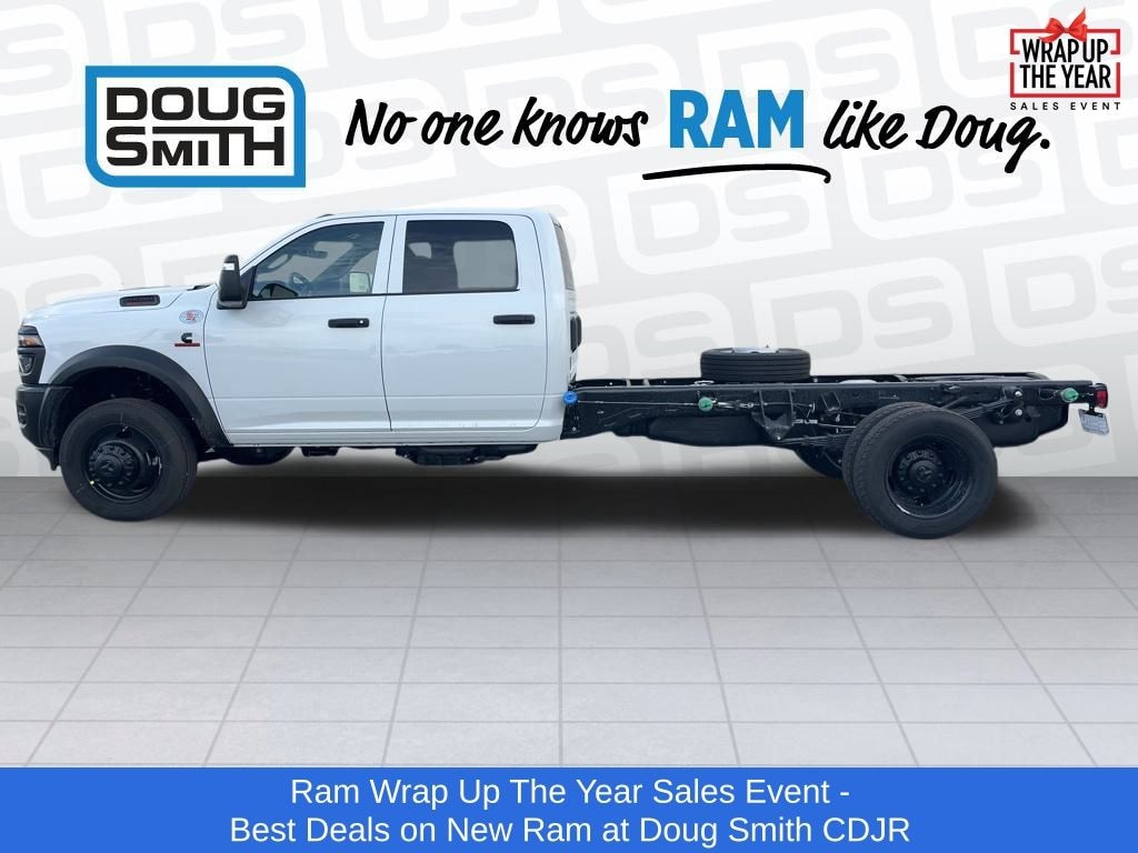 New 2026 Ram 5500 Chassis Cab TRADESMAN CREW 4X4 84' CA Pickup