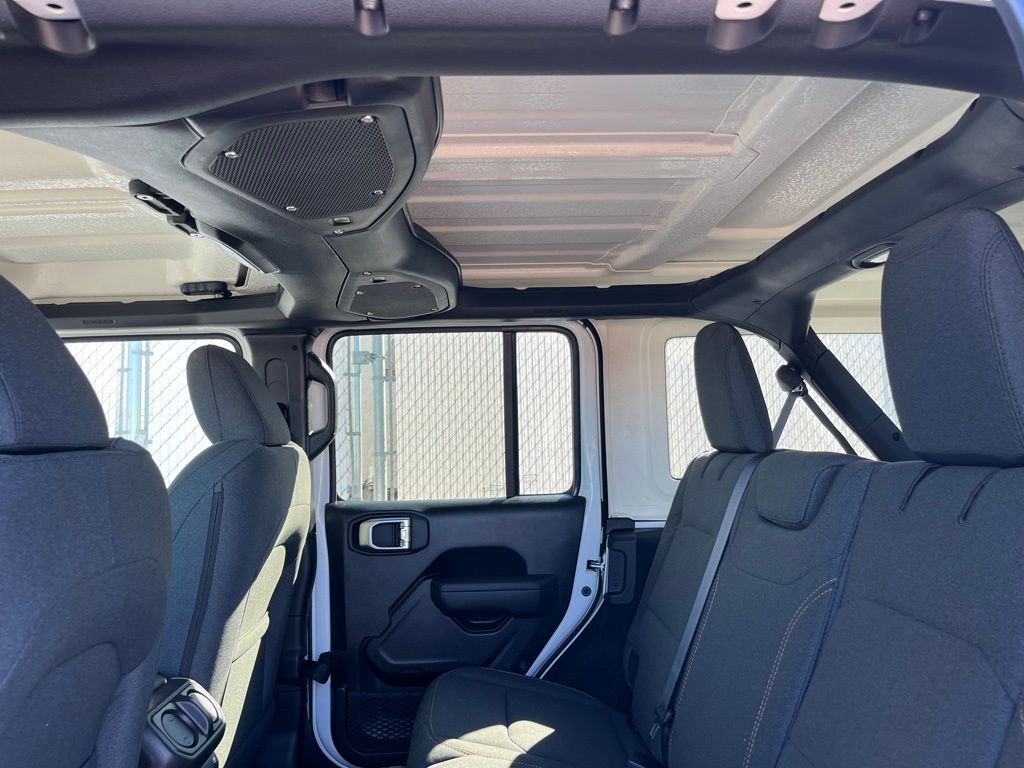 2026 Jeep Wrangler 4-Door Willys - Photo 26