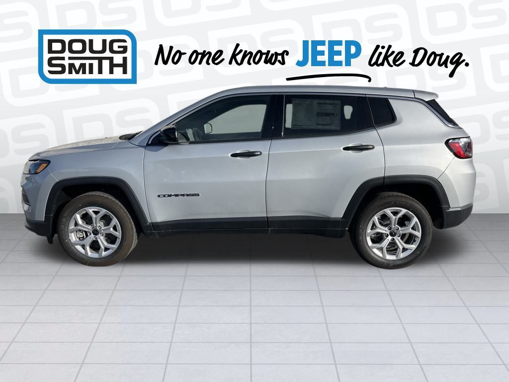 2025 Jeep Compass Sport photo 3