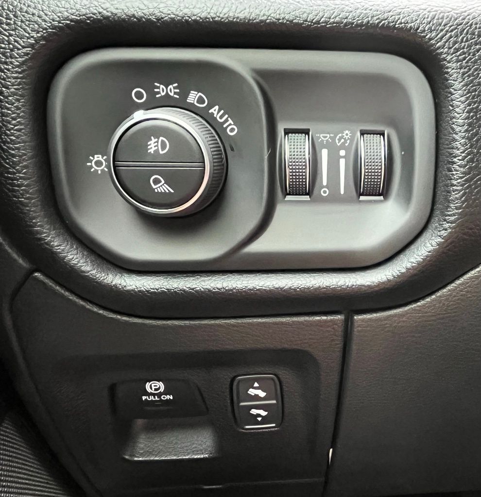 2026 RAM 1500 Laramie - Photo 25