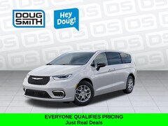 2026 Chrysler Pacifica SELECT Passenger Van