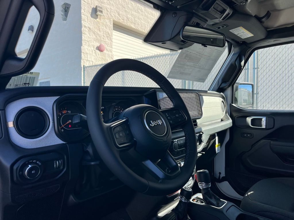 2026 Jeep Wrangler 4-Door Willys - Photo 10