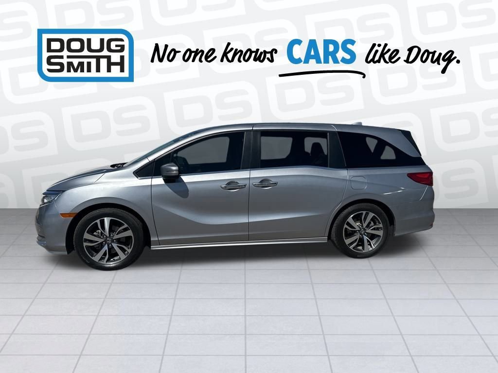 2023 Honda Odyssey Touring photo 2