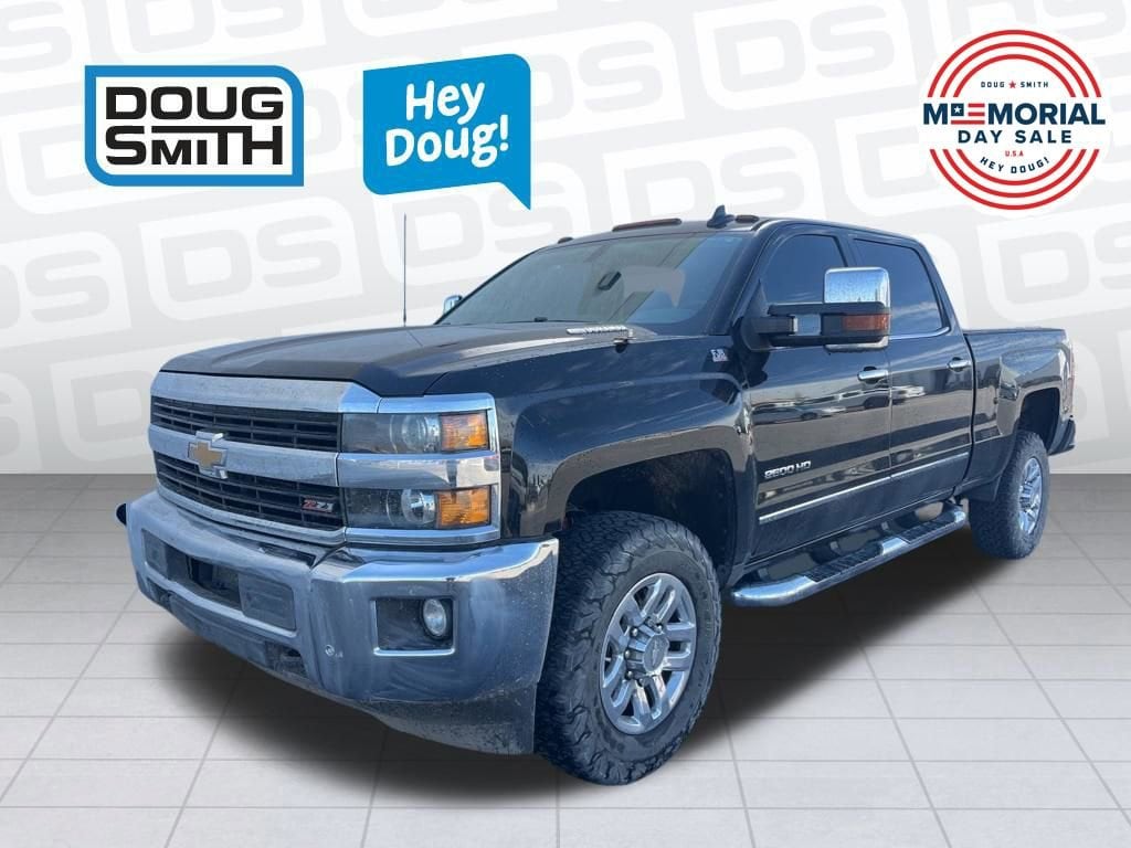 2016 Chevrolet Silverado HD LTZ 4WD Crew Cab Standard Box's photo