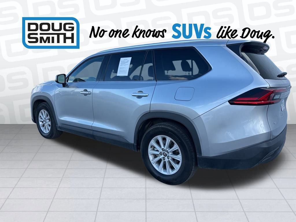 2025 Toyota Grand Highlander XLE photo 2