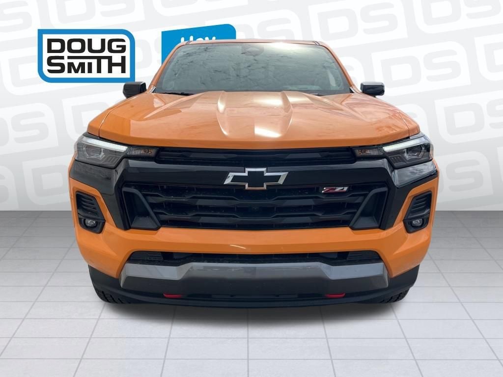2026 Chevrolet Colorado Z71 - Photo 2
