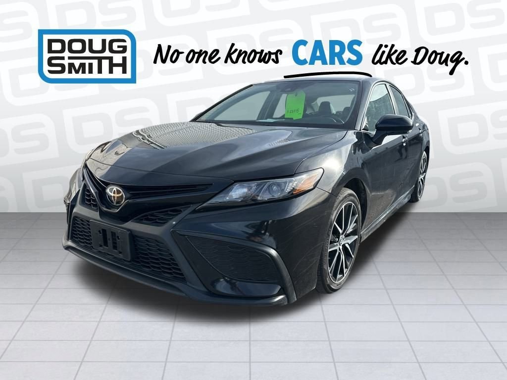 Used 2024 Toyota Camry SE