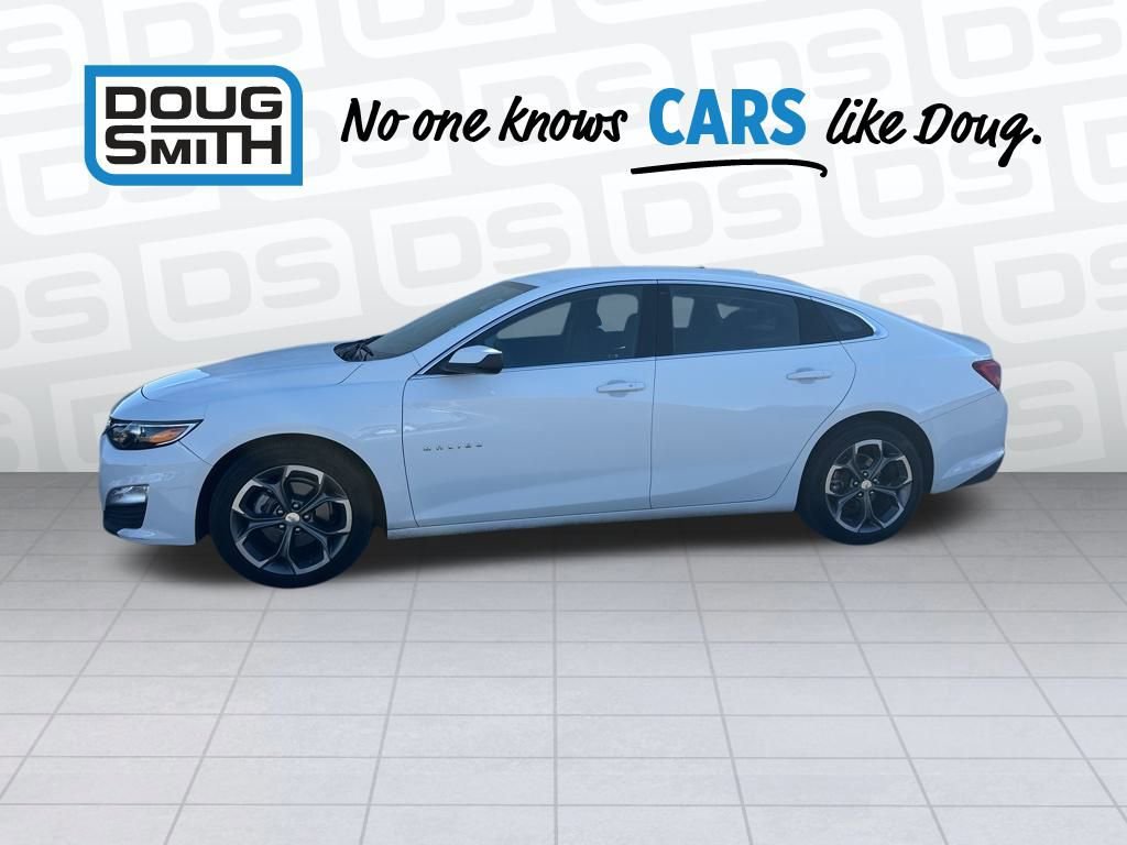 2024 Chevrolet Malibu 1LT photo 2
