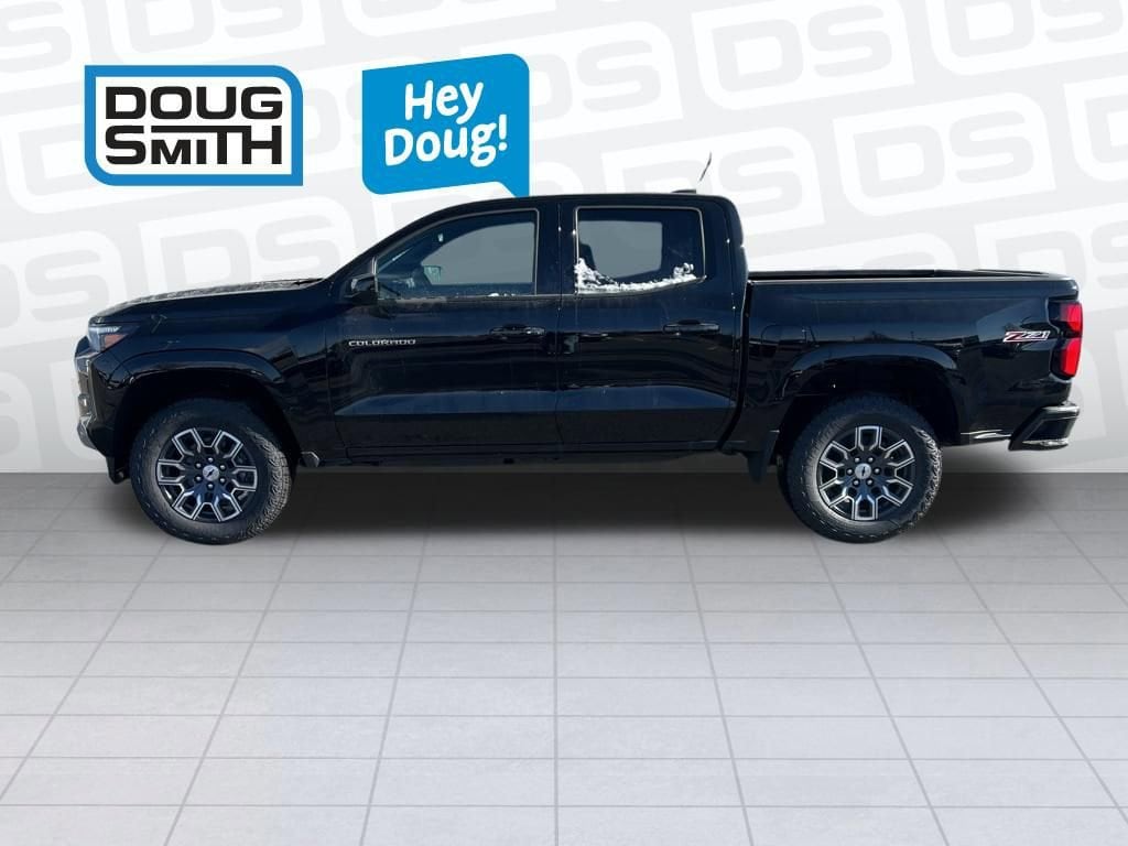 2026 Chevrolet Colorado Z71 - Photo 2