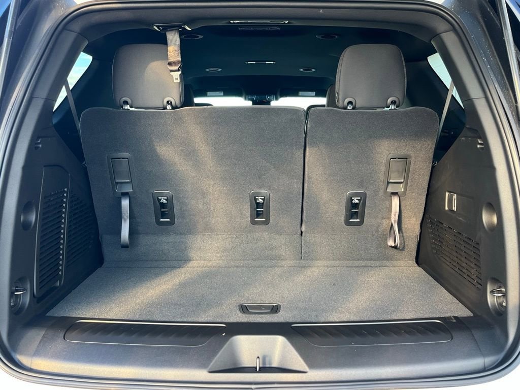 2026 Chevrolet Tahoe LS - Photo 31
