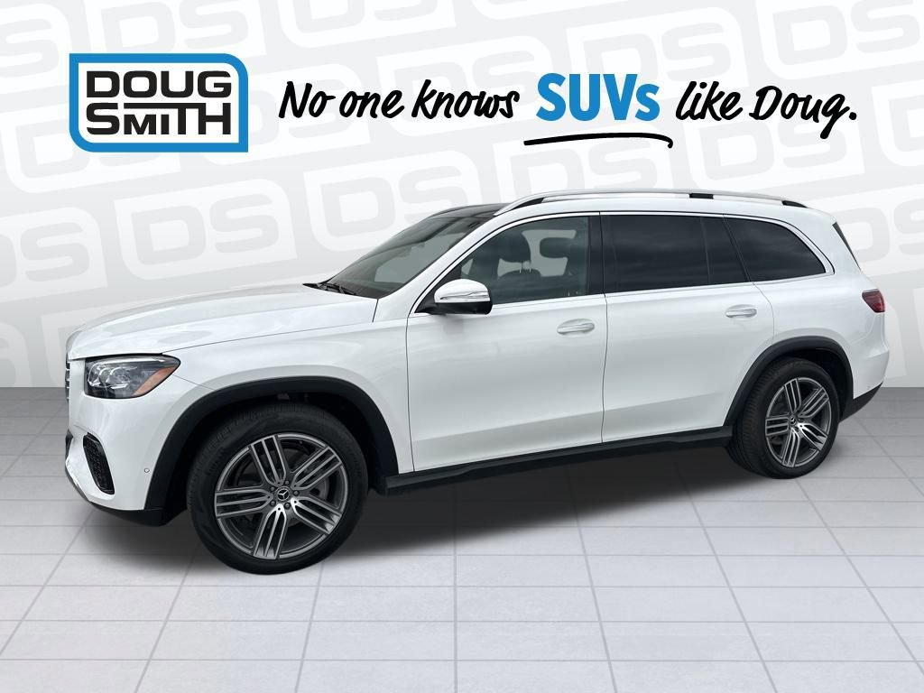 2024 Mercedes Benz GLS 450 photo 2