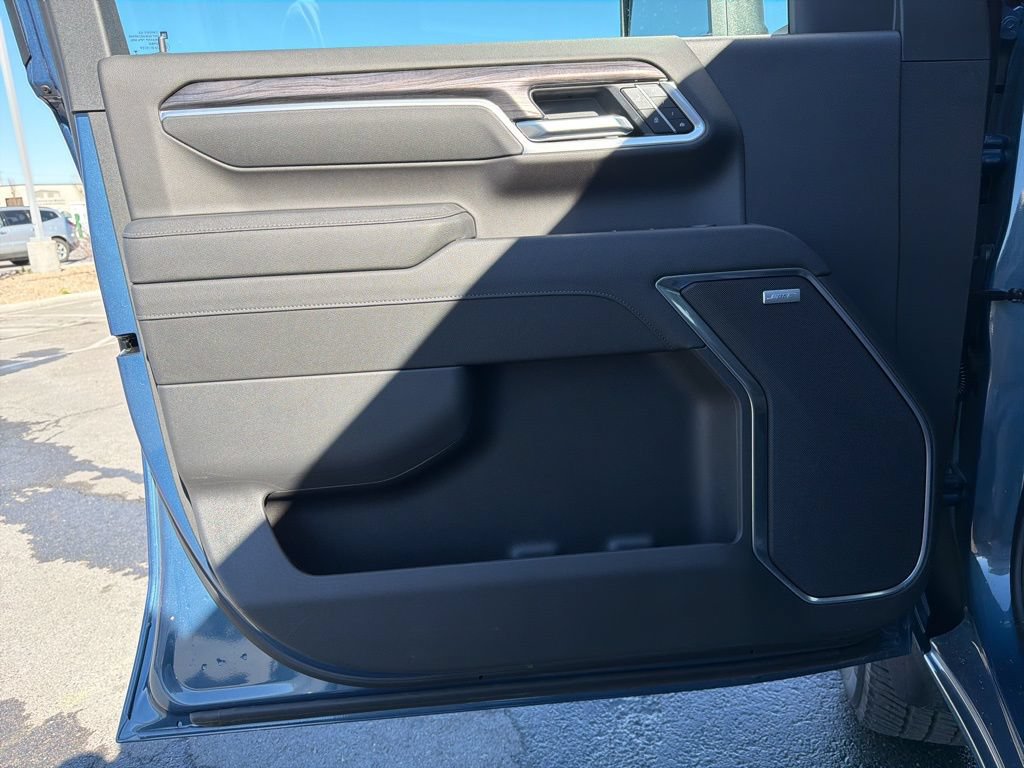2026 Chevrolet Silverado 2500 HD LTZ - Photo 8