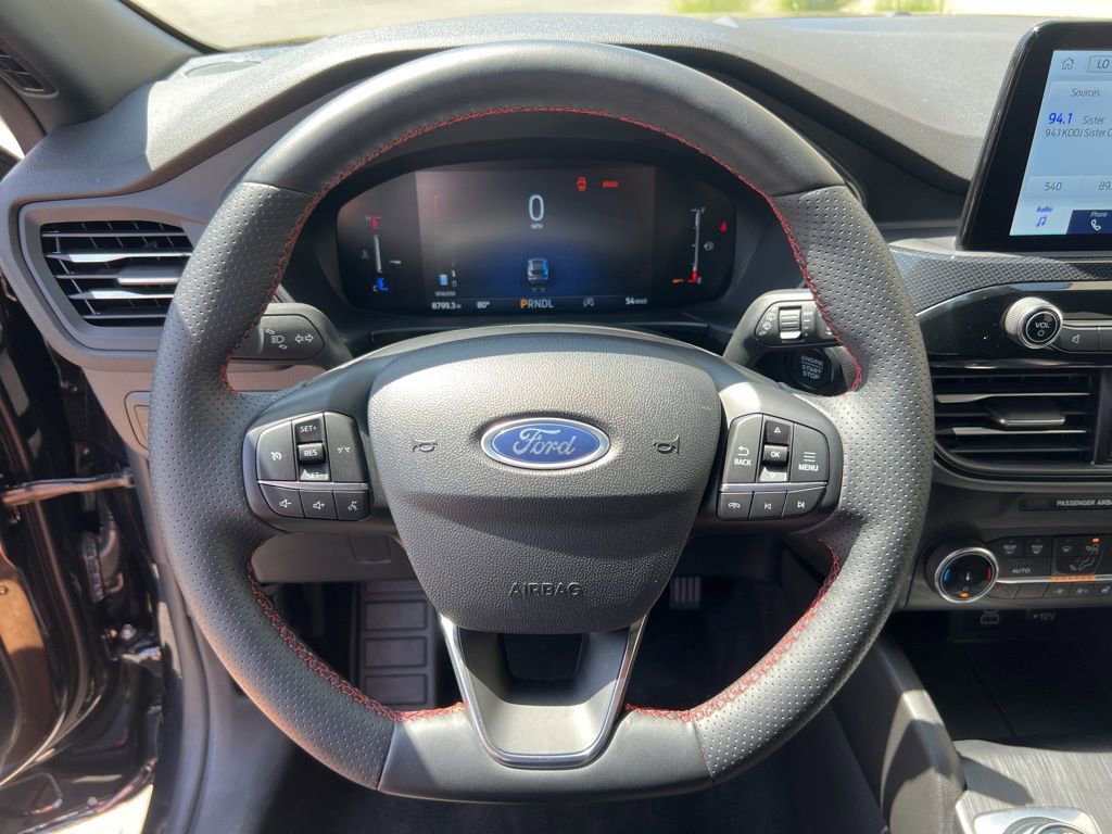 2025 Ford Escape ST-Line Select - Photo 11