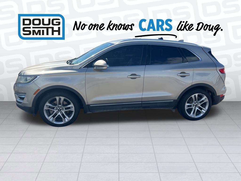 2015 Lincoln MKC Base photo 2