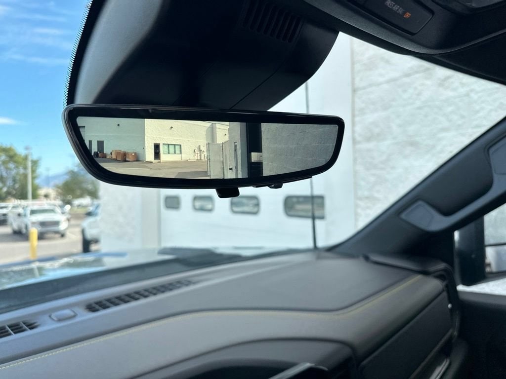 2025 Chevrolet Silverado 2500HD ZR2 - Photo 18