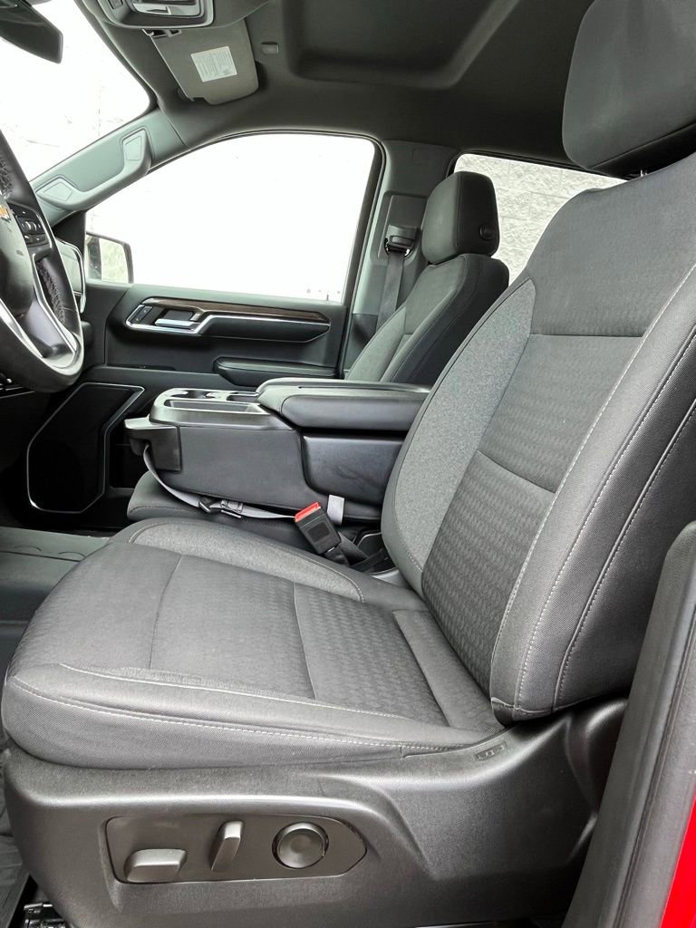 2023 Chevrolet Silverado 1500 LT - Photo 10