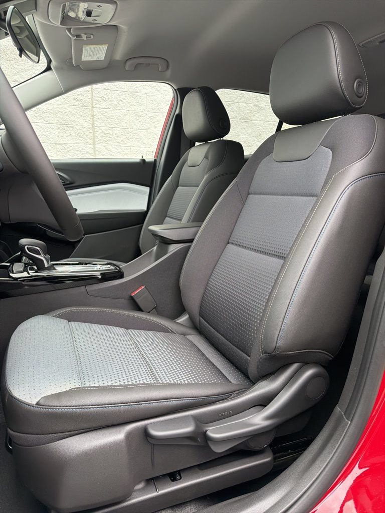 2026 Chevrolet Trax LT - Photo 7